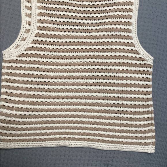 New price ❗️Blu Pepper crochet  tank - Picture 4 of 5
